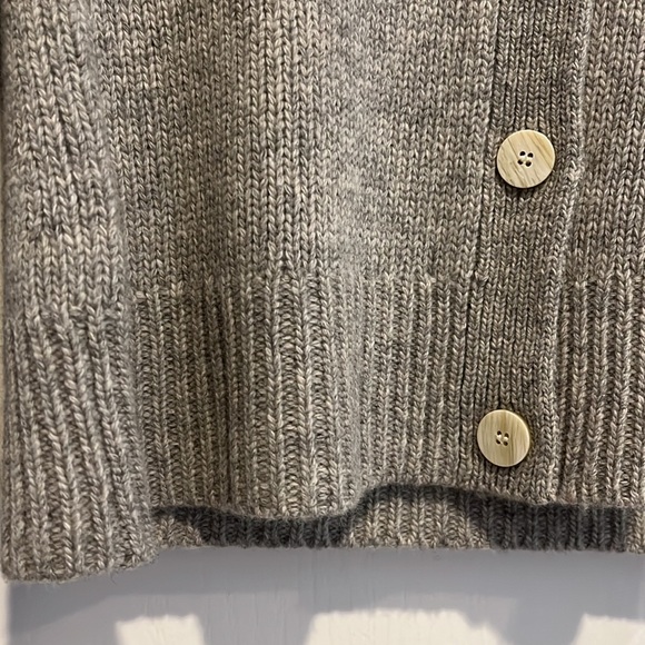 NWT Theory Wool & Cashmere Blend Cardigan Sweater Gray (Oatmeal) Soft & Warm P 0 - Picture 2 of 16